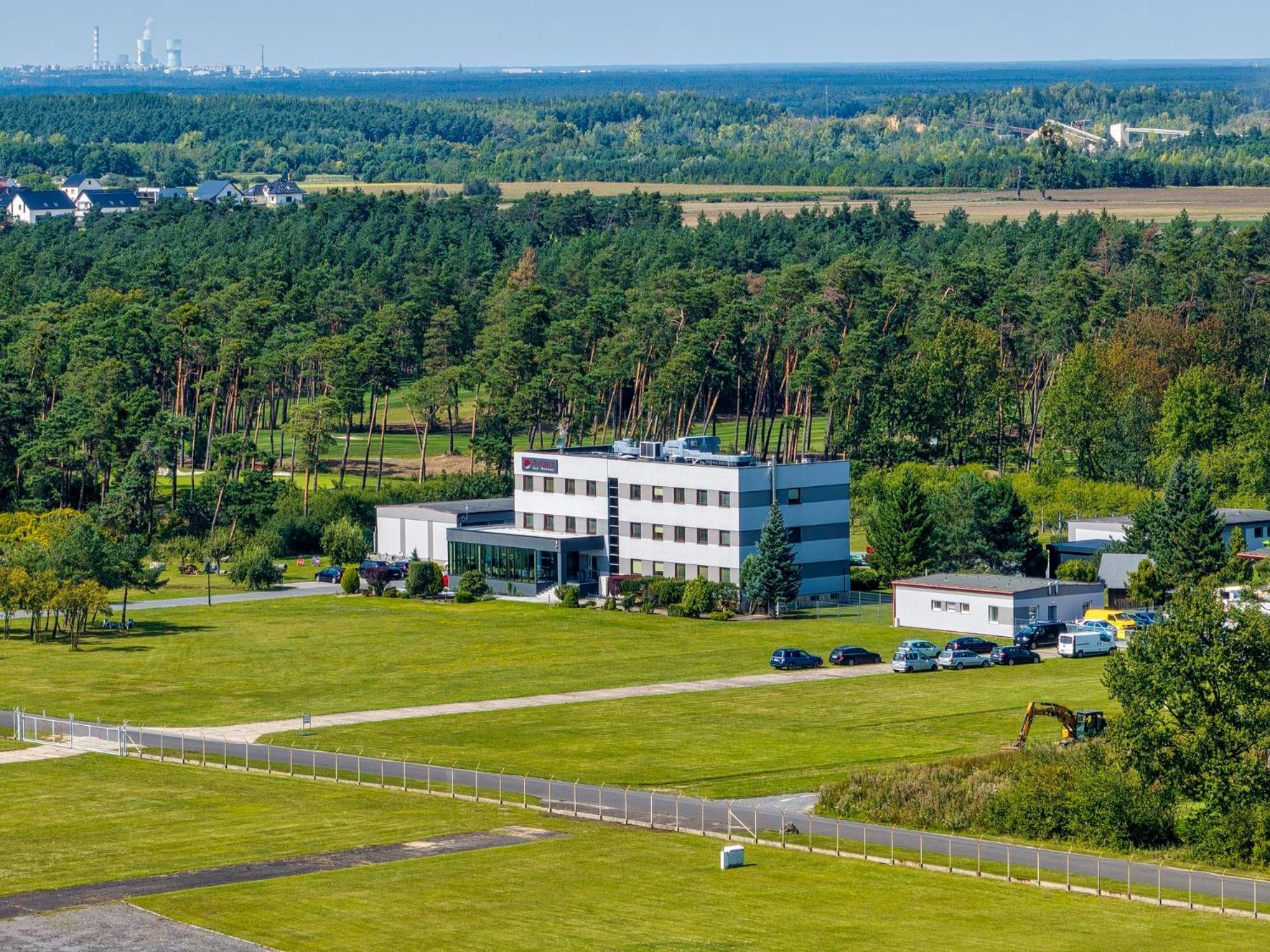 Hotel Aviator Kamien Slaski Экстерьер фото