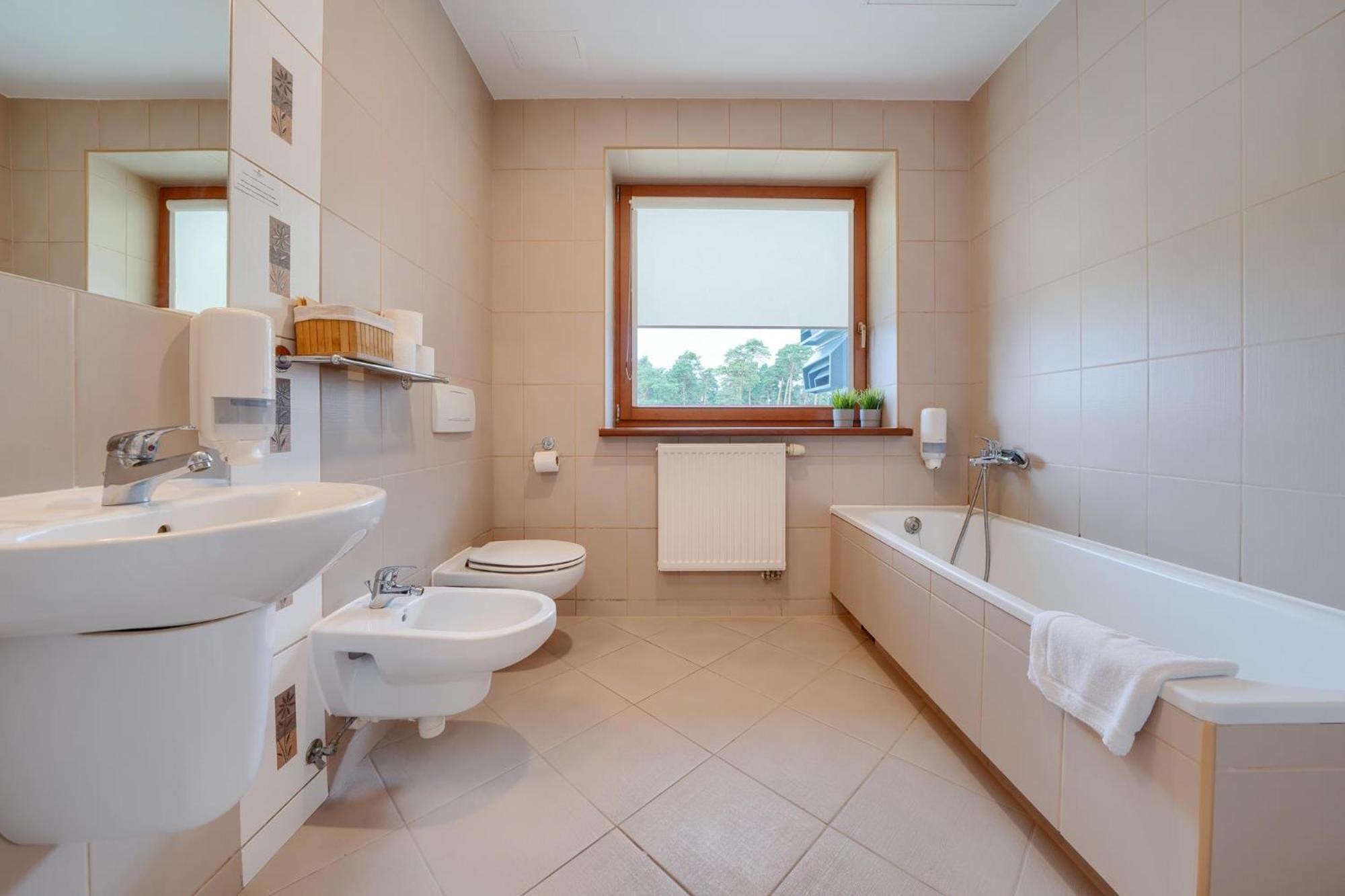 Hotel Aviator Kamien Slaski Экстерьер фото