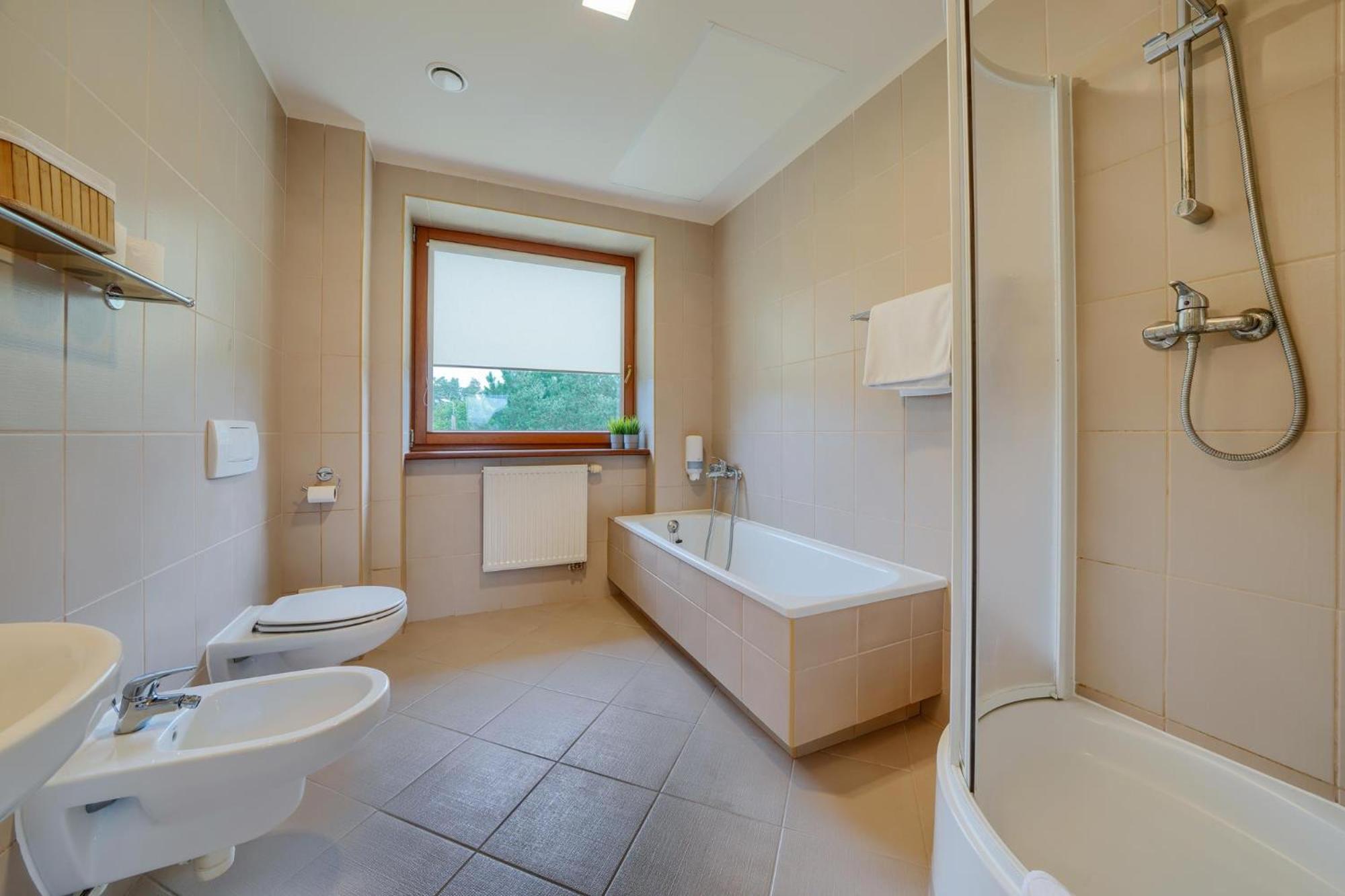 Hotel Aviator Kamien Slaski Экстерьер фото